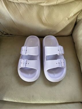 Brand new Mix No 6 lavender sandals